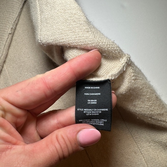 Theory 100% Cashmere Sweater Vest Size M - Picture 8 of 9